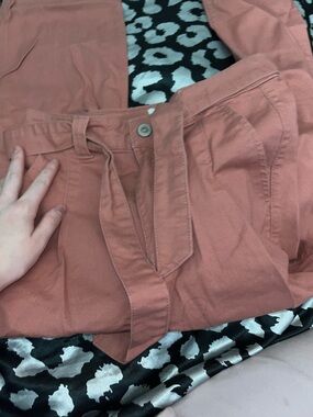 Hollister Rusty Rose High-Waist Jeans